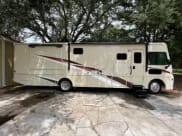 2019 Winnebago Vista LX Class A available for rent in Kissimmee, Florida