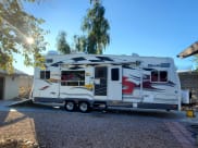 2007 Fleetwood Gearbox Toy Hauler available for rent in Needles, California