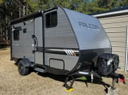 2020 Travel Lite Falcon FL-19BH Travel Trailer available for rent in MAYSVILLE, North Carolina