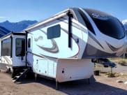 2022 Grand Design Solitude Fifth Wheel available for rent in Laveen, Arizona