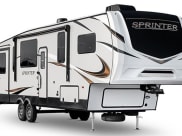 2021 Keystone Sprinter Fifth Wheel available for rent in Piqua, Ohio