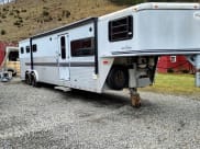 2003 Sundowner Trailers Sierra Horse Trailer Fifth Wheel available for rent in Lebanon, Virginia