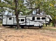 2021 Heartland RVs Bighorn Traveler Fifth Wheel available for rent in Emory, Texas