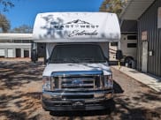 2024 East to West Entrada Class C available for rent in Tampa Bay, Florida