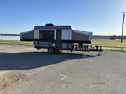 2017 Forest River Coachmen V-Trec Popup Trailer available for rent in Whitehouse, Texas