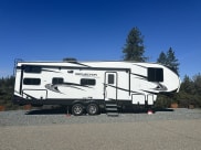 2021 Grand Design Reflection Fifth Wheel available for rent in Colfax, California