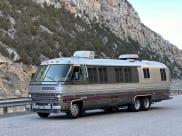 1988 Airstream 350 LE Class A available for rent in Lander, Wyoming