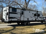 2024 Winnebago Minnie 2801BHS Travel Trailer available for rent in Columbus, Ohio