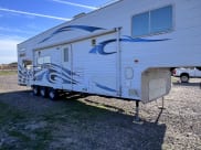 2006 Weekend Warrior Toy Hauler Fifth Wheel available for rent in Buckeye, Arizona