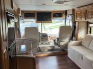 2008 Four Winds Hurricane Class A available for rent in Round Rock, Texas