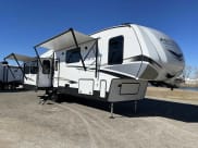 2022 Dutchmen Luxury Astoria Platinum Fifth Wheel available for rent in Mountain Top, Pennsylvania