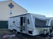 2004 Jayco Jay Feather EXP Travel Trailer available for rent in Canton, Missouri