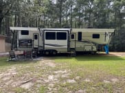 2023 Keystone RV Avalanche Fifth Wheel available for rent in Collins, Mississippi