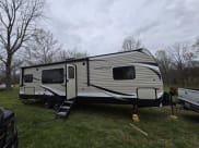 2019 Keystone RV Hideout Luxury Travel Trailer available for rent in Norris City, Illinois