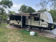 2018 Keystone RV Cougar X-Lite Travel Trailer available for rent in Leander, Texas