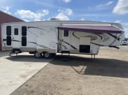 2009 Keystone Montana Mountaineer Toy Hauler available for rent in Grand Blanc, Michigan