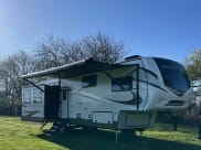 2021 Keystone Sprinter Fifth Wheel available for rent in Greenville, Ohio