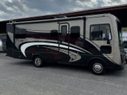 2015 Flair-Fleetwood Flair-Fleetwood Motorhome Class A available for rent in Copley, Ohio