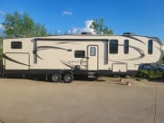 2018 Keystone Sprinter Fifth Wheel available for rent in Winchester, Kentucky