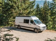 2010 Mercedes-Benz Sprinter Class B available for rent in Lawrence, Kansas