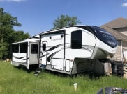 2020 Keystone RV Cougar Fifth Wheel available for rent in Tecumseh, Michigan