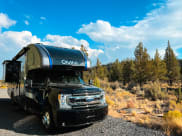 2022 Thor Motor Coach Omni Class B available for rent in Sisters, Oregon