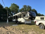 2021 Keystone RV Avalanche Fifth Wheel available for rent in Jacksonville, Texas