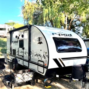 KERMIT - NEW  R POD 193  Sleeps 5 - Off grid with Dual Lithium batteries an