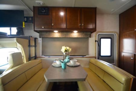 YellowstoneGrizzlyRVPark Rv Rentals