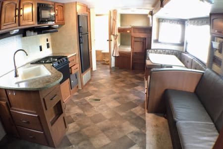 2014 Keystone Summerland 32'- The Wheelhouse