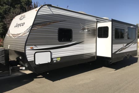 RV Rental fresno,California-(CA)