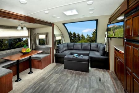 Writing-on-StoneProvincialPark Rv Rentals