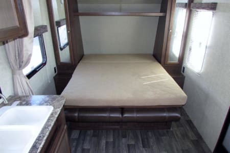 EmarLakesProvincialPark Rv Rentals