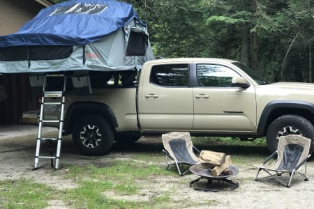 Minneapolis MN 2019 Toyota Tacoma Truck Camper