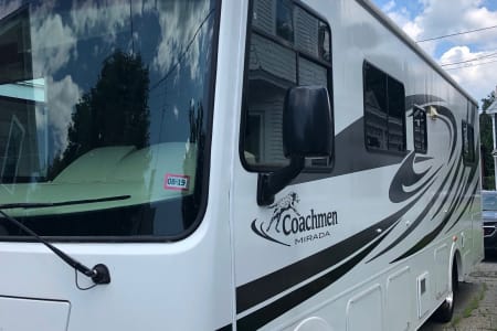 Town of Rockingham VT Rent Our Clean 2009 Ford Coachman Mirada For Your 2022 Vacation