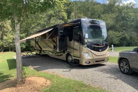 2015 Fleetwood Discovery