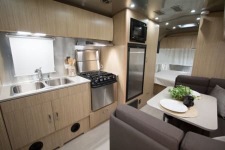 Irvine CA 23ft Airstream “Artemis”