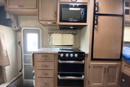 RV Rental riverside,California-(CA)