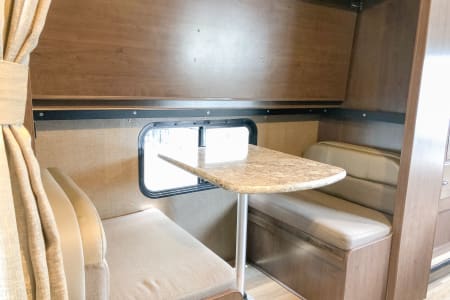 RV Rental des-moines,Iowa-(IA)