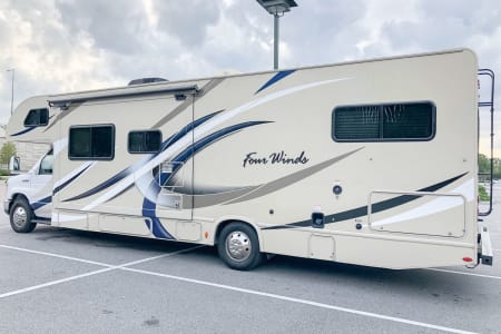 RV Rental des-moines,Iowa-(IA)