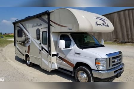 Grand Rapids MI 2018 Thor Motor Coach Four Winds