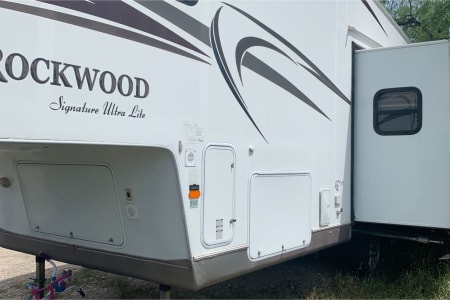 travel trailer for rent san antonio