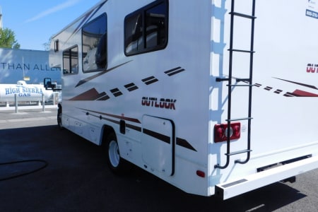 TracyRV rentals