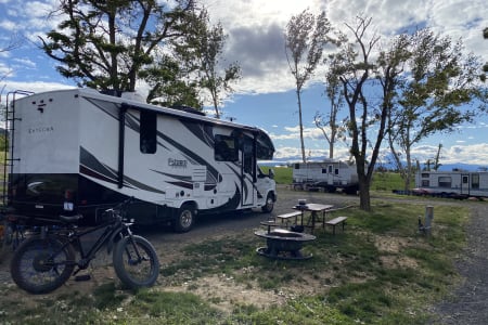 Riverside CA Entegra Esteem 200 FREE MILES A DAY LOW DEPOSIT