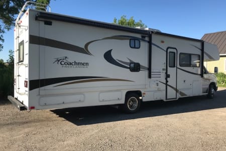 2013 32' Coachmen Freelander BH (The 