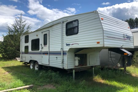 25 ft Gooseneck Terry Camper