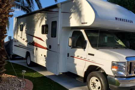 2019 Winnebago Outlook