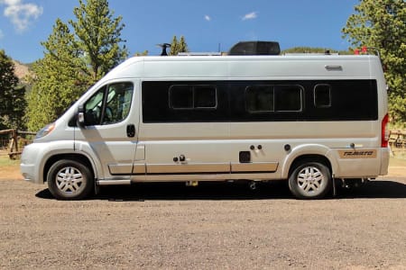 Apache JunctionRV rentals