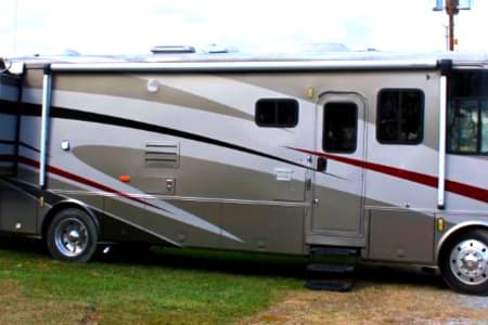 2002 Newmar Mountain Aire