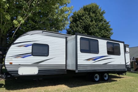 2018 Forest River Salem Cruise Lite (Family Traveler)